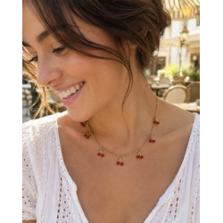 Collier cerise