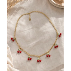 Collier cerise